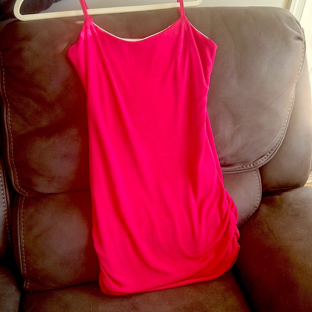 Simple body con dress, hot pink, size M. Never worn.